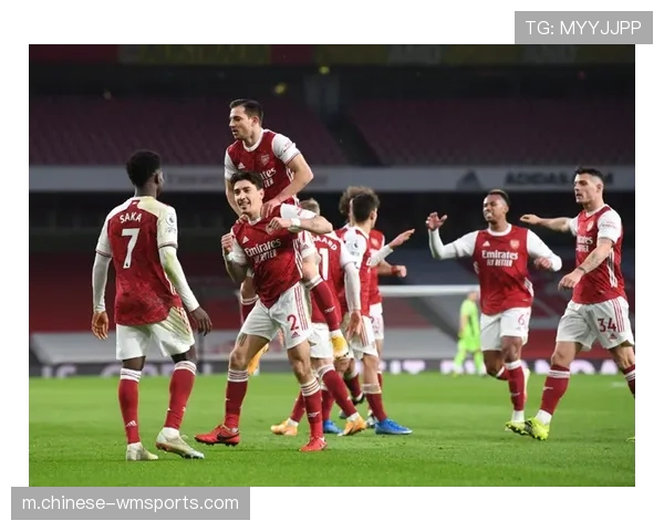 阿贾克斯一比二负于奥林匹亚科斯 主场优势难掩战术漏洞